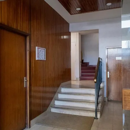 Lumineux Et Moderne Apartment